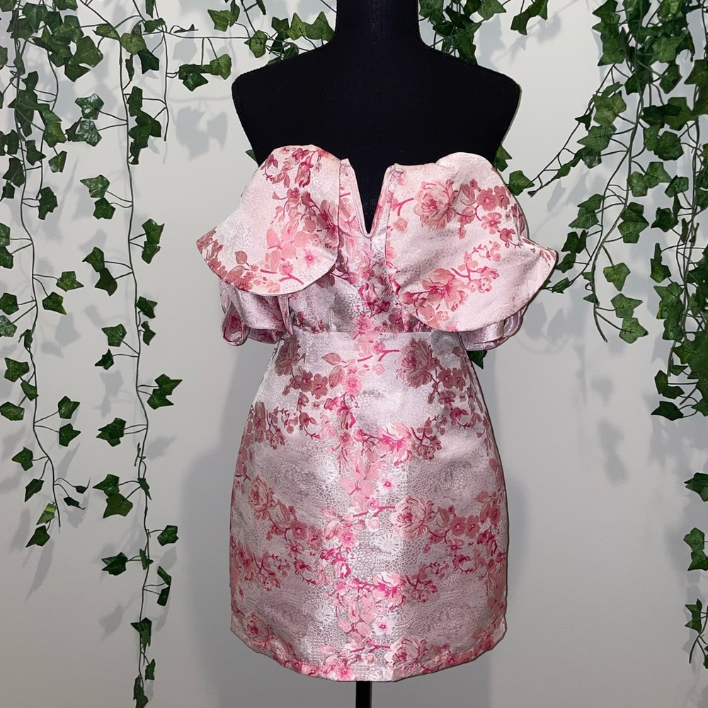 Pretty Little Thing | Pink V Bar Jacquard Bodycon Dress